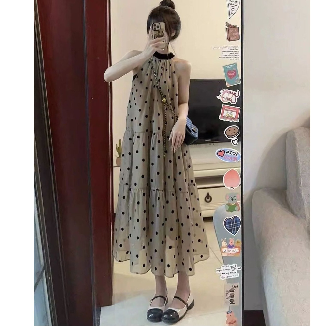 法式挂脖波点连衣裙子女夏季新款海边度假小个子无袖气质长裙女装
