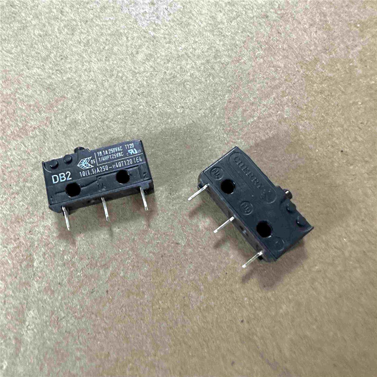 原装德国CHERRY樱桃DB2 微动开关行程限位复位按钮 3脚针脚 10.1A