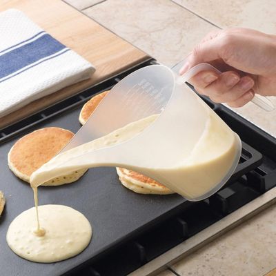 Tip Mouth Plastic Measuring Jug Cup Graduated baking Tool