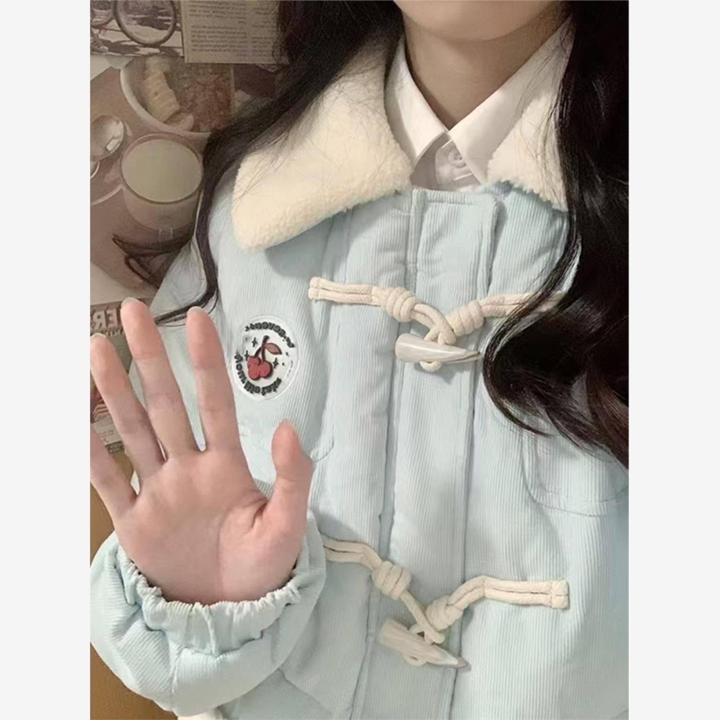 韩系奶呼呼可爱棉服女冬季新款宽松加绒加厚棉衣牛角扣棉袄外套潮