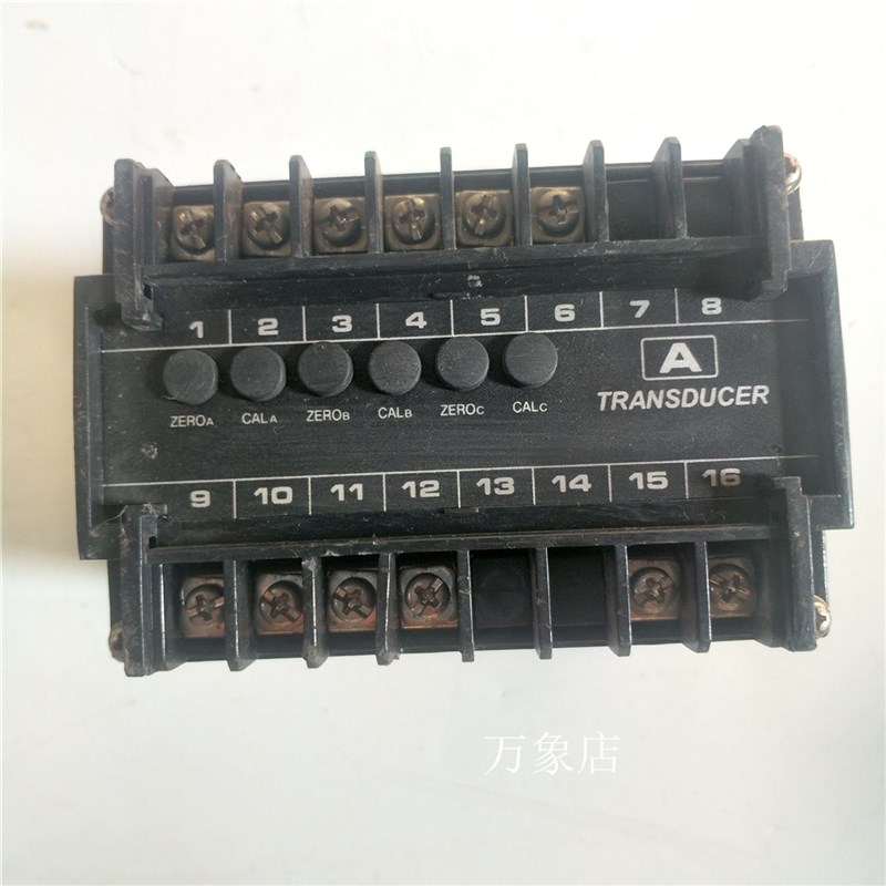 YDD-3I  三交流电流变送器 AC220V AC 0A-5A DC4MAT-20MA 实物拍