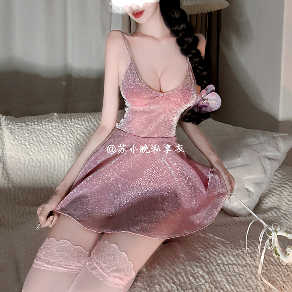 苏小晚 纯欲闪亮深V吊带连衣裙性感露背公主风网红辣妹直播短裙