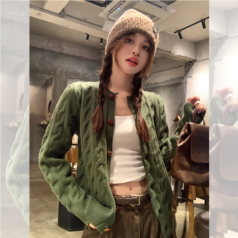 绿色针织开衫毛衣外套女