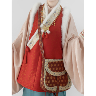 堂春三月 守岁 原创汉服明制交领比甲秋冬加绒红色蓝色短袄女日常