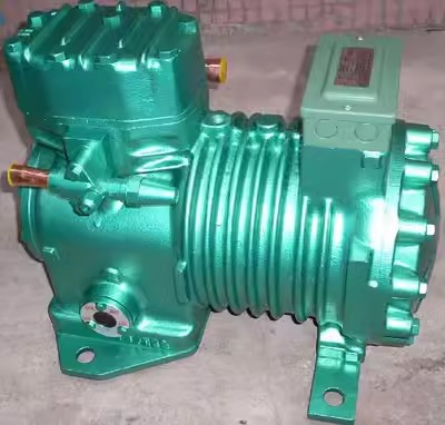 C-L28M8E C-L52 L55M8L C-L45M8D三洋半封闭压缩机2.8/4.5/5.5KW