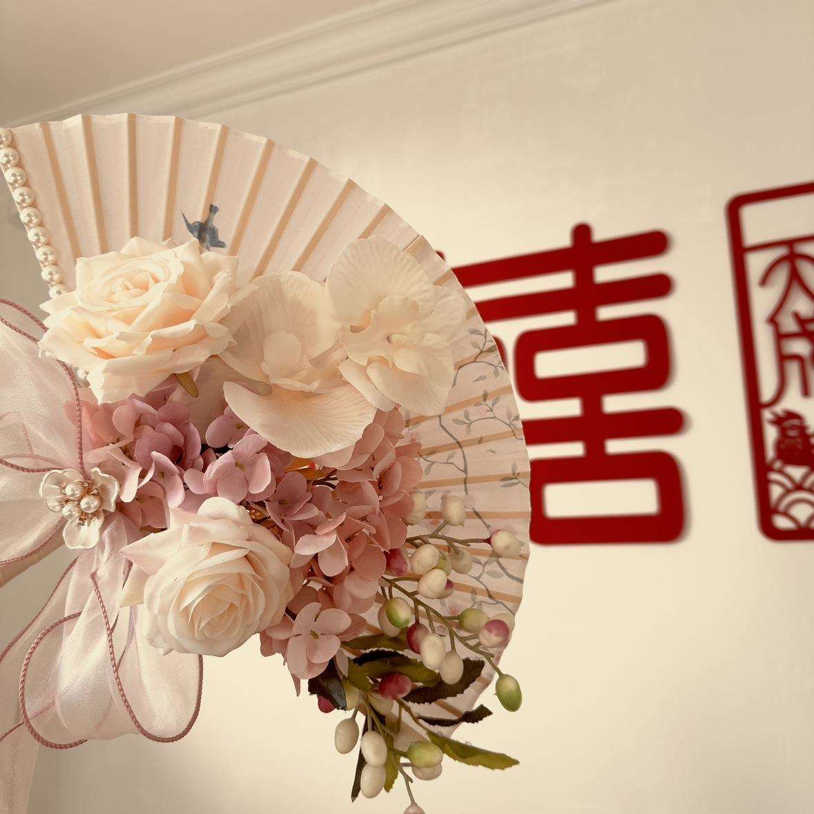 团扇手捧花新娘扇子折扇晨袍结婚婚礼秀禾喜扇婚扇感手工新品
