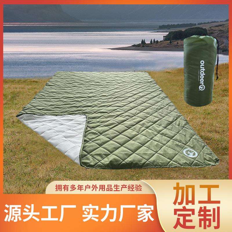 热卖便携式户外绗缝毯多功能露营野餐垫加厚防水隔潮垫子