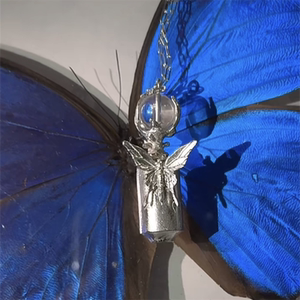 蝴蝶瓶子项链吊坠手作艺术小众设计ins清冷感简约复古锁骨链饰品