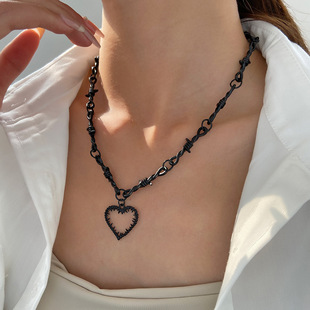 Women Cross border Hip Hop Punk Couple Heart Necklace 项链
