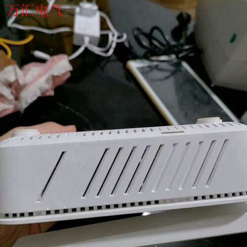 出一台中兴7615v2功能正常后配电源包邮(议价)