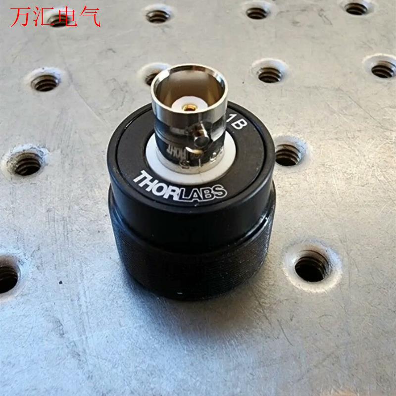 ThorLabs SM1PD1B 大面积安装硅光电二极管,3(议价)