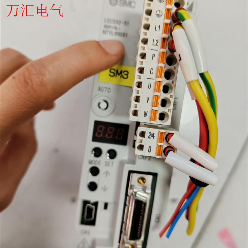 SMC驱动器,LECSA2-S1,实图拍摄,功能正常,成色不(议价)