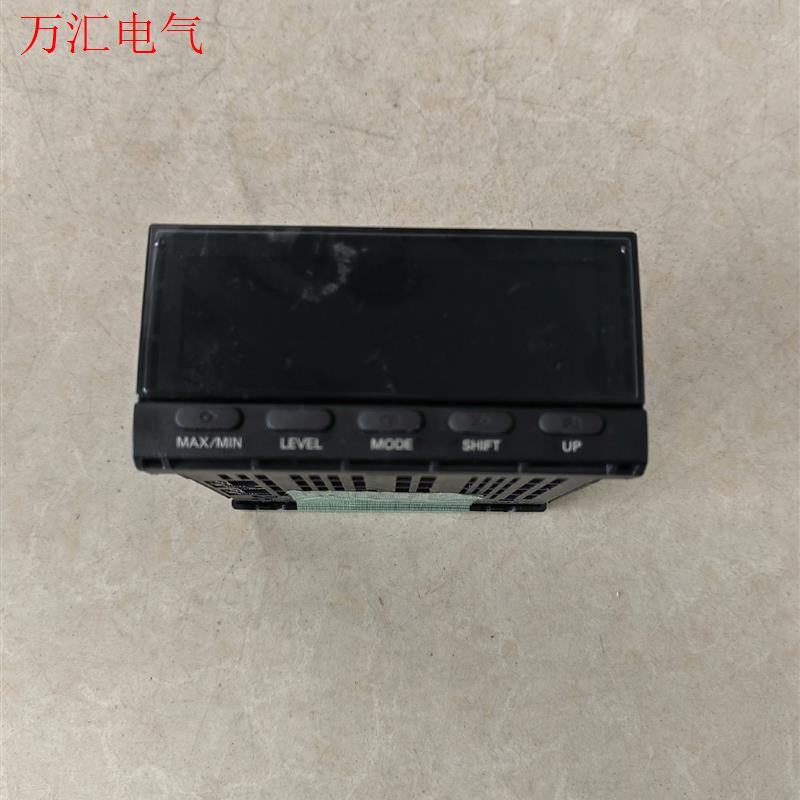 欧姆龙电压电流面板表 K3HB-XVA-CPAC11 拆(议价)