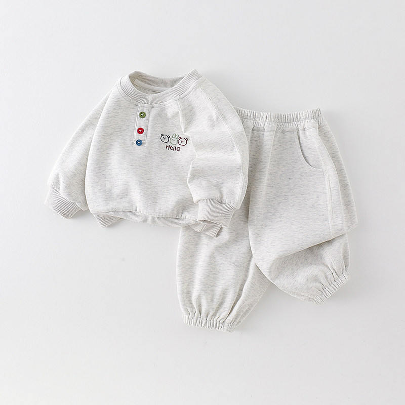 婴儿套装宝宝春秋衣服早秋分体婴幼儿分体两件套小熊卫衣秋装时尚