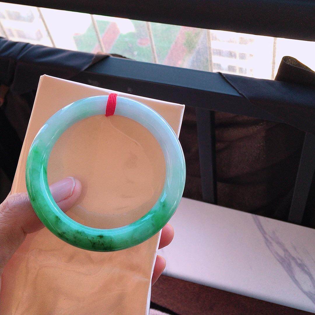 55圆条天然缅甸a货糯种半山水白底青飘绿翡翠玉手镯正品旗舰店女
