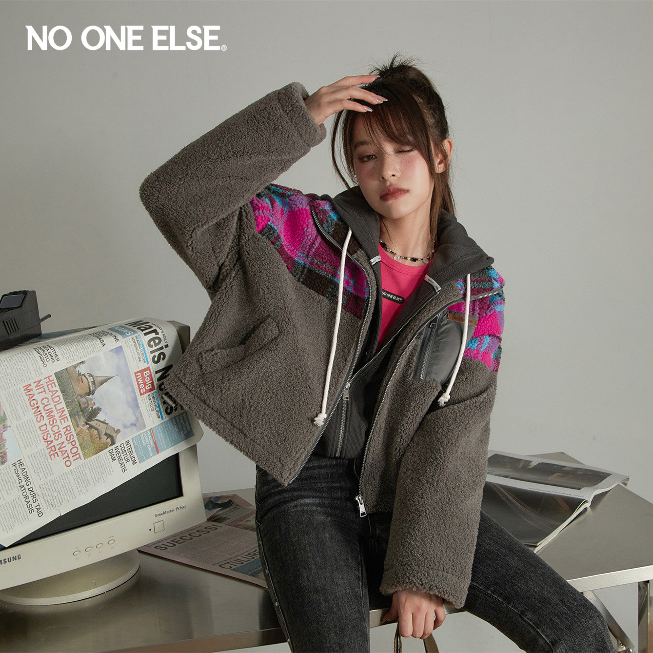 【反季清仓】NO ONE ELSE拼接仿皮毛一体外套女冬季长袖保暖皮草图片