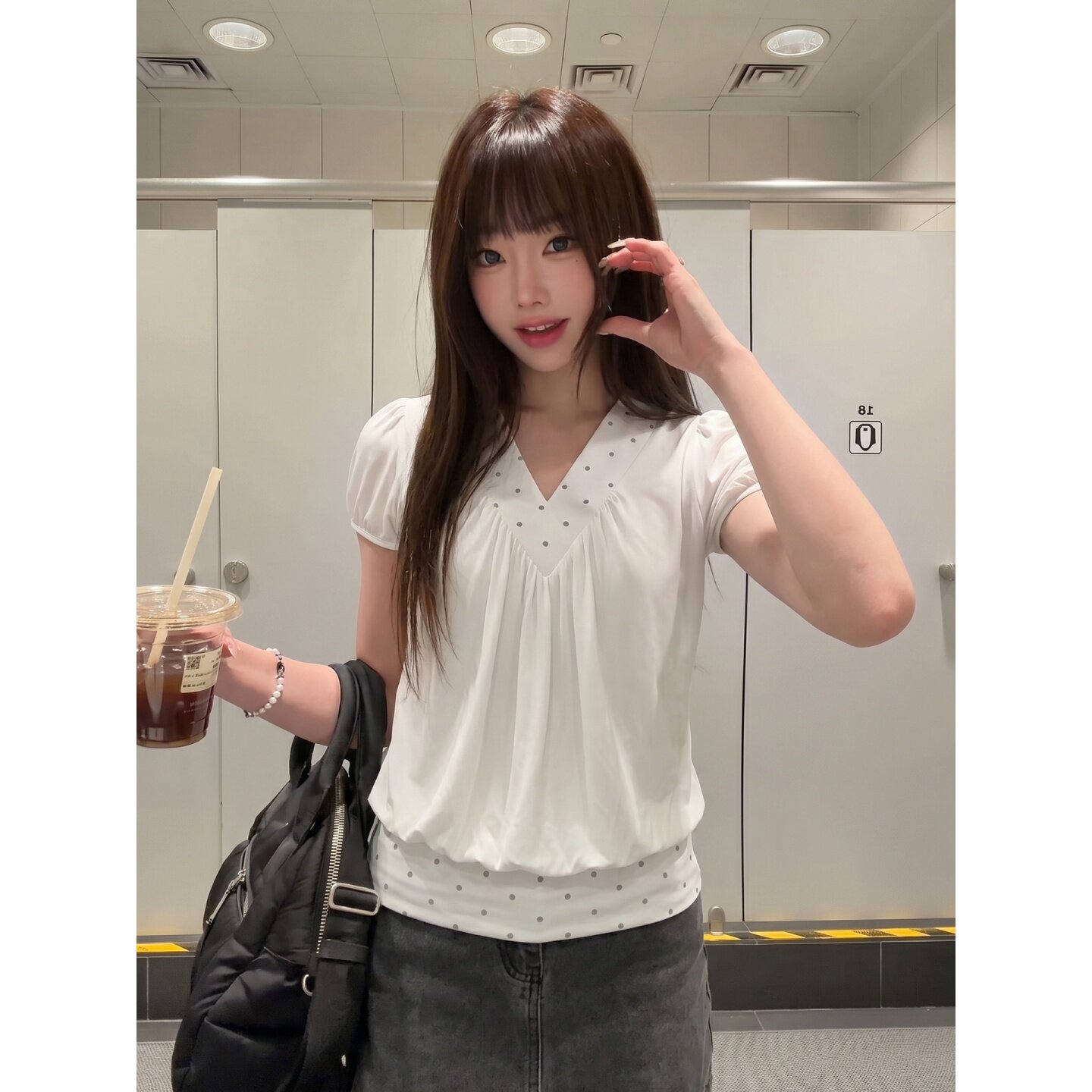 韩系千禧少女V领抽皱波点