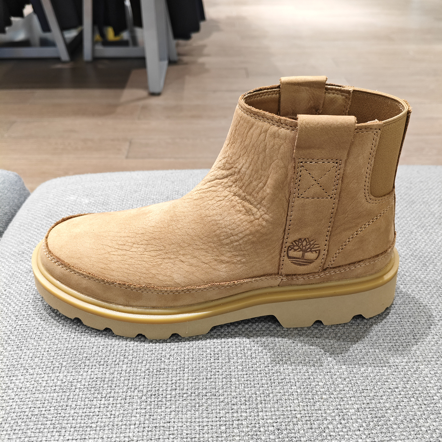 Timberland/添柏岚2025女复古厚底切尔西靴舒适圆头短筒短靴A43V8