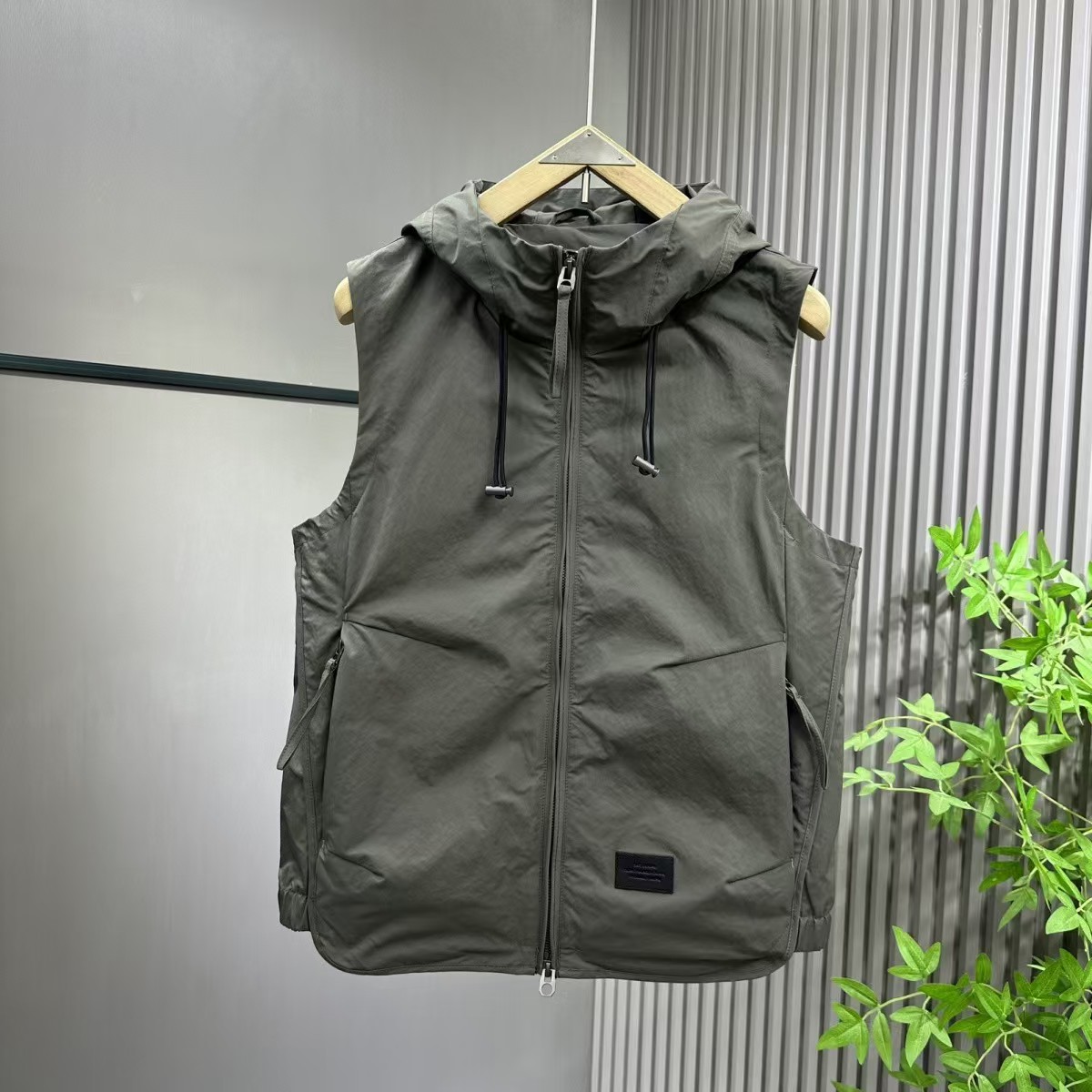 男士高品质连帽工装马甲潮流宽松透气无袖外套青年休闲百搭马甲