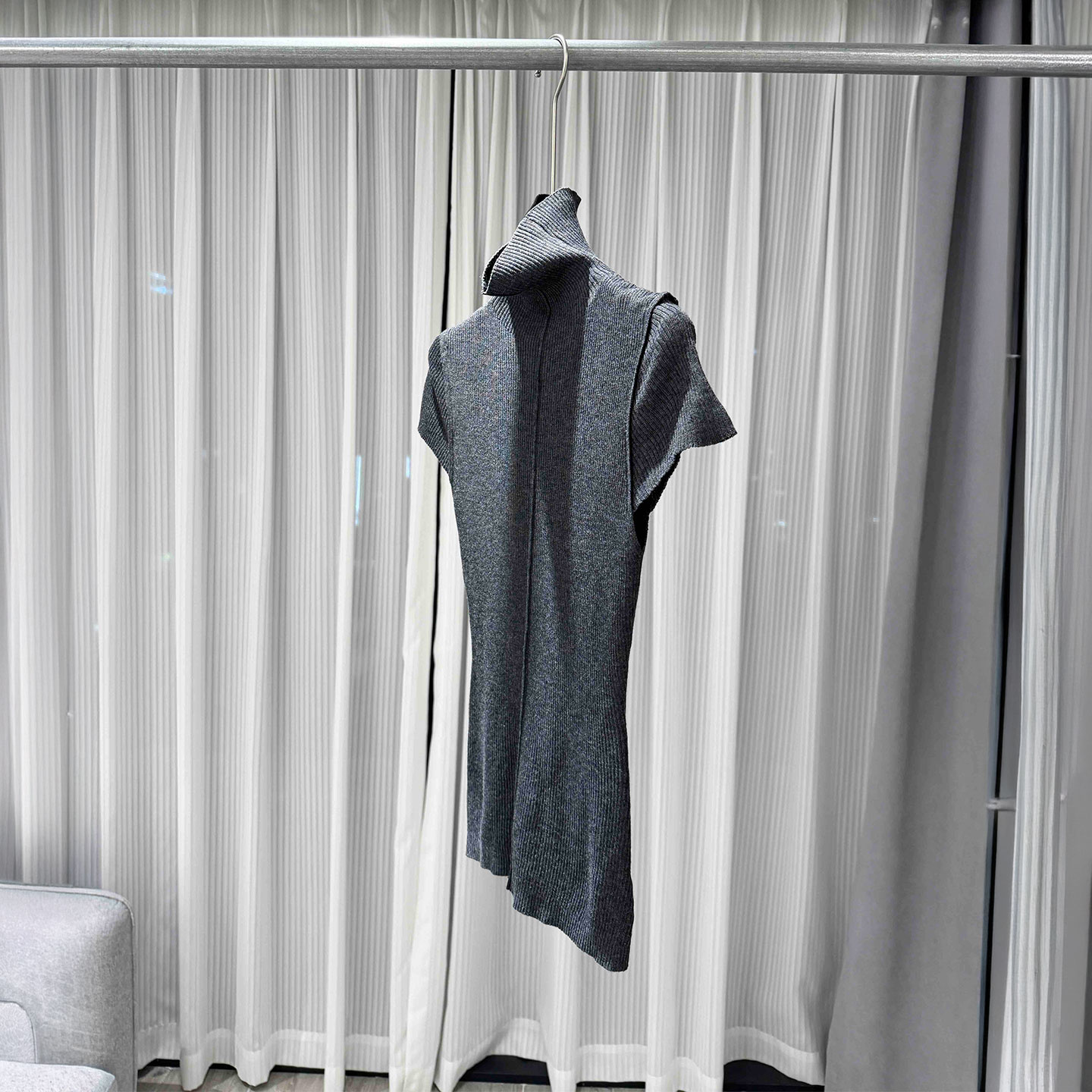 MBS.欧洲站新款正肩针织衫半高领打底衫羊毛洋气设计感气质上衣女