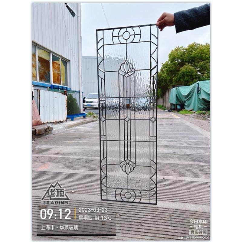 艺术玻璃门窗玻璃铜条玻璃镶嵌玻璃黑条玻璃屏风隔断玻璃图片