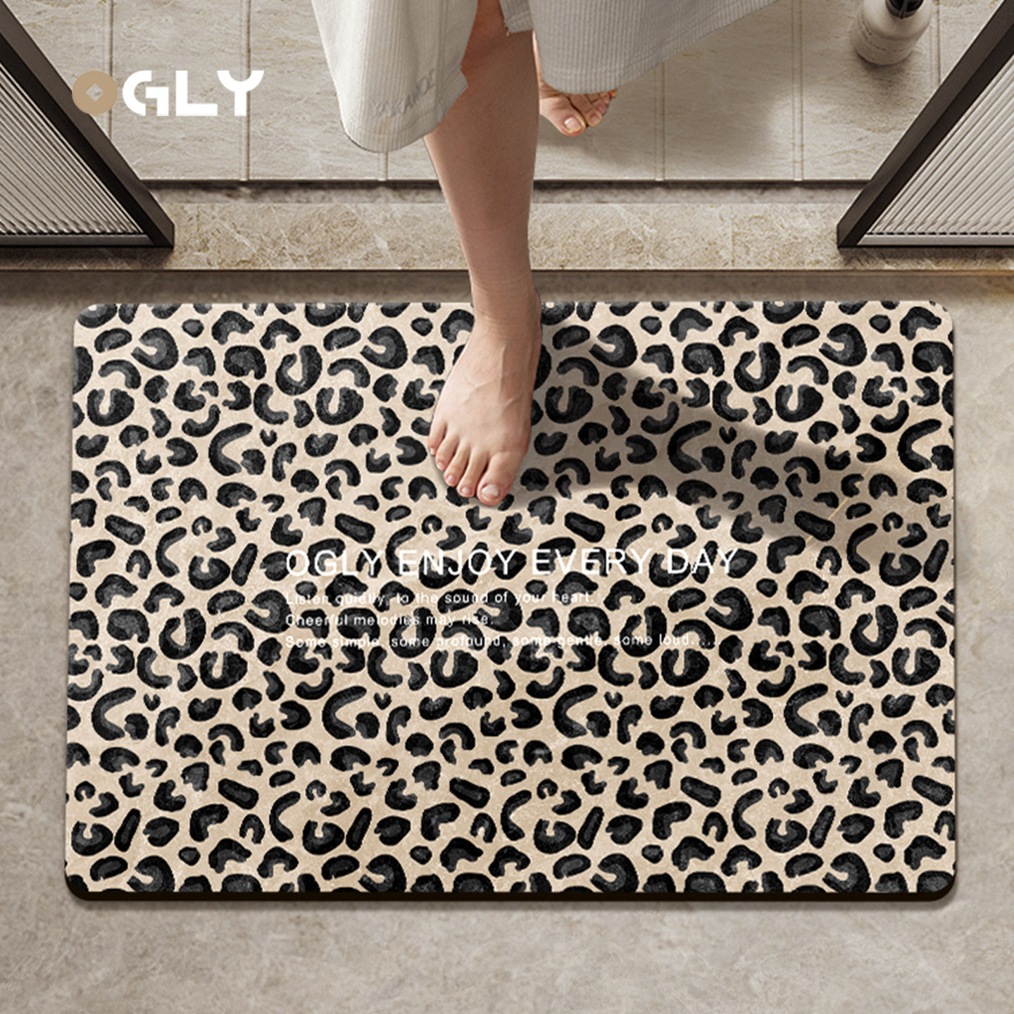 OGLY新款豹纹浴室地垫吸水速干防滑耐脏卫浴家用卫生间门口脚垫