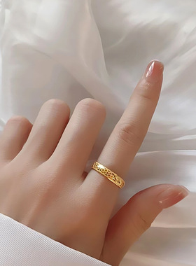 2022新款时尚经典小亮片蜂巢戒指小众同款波光粼粼鱼鳞片钛钢戒指