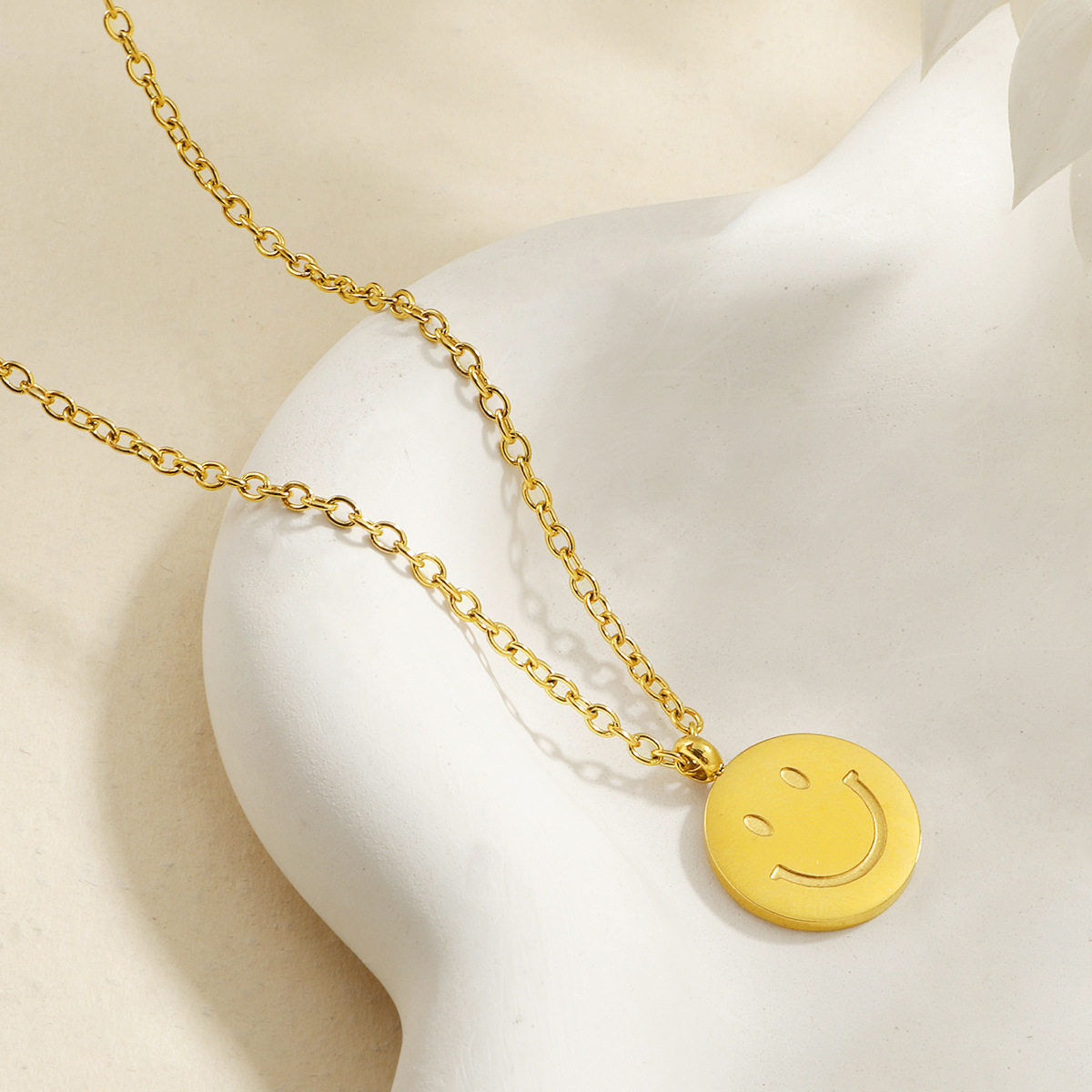 欧美时尚嘻哈圆形笑脸吊坠项链不锈钢毛衣卫衣配饰小众设计项链女,童装/婴儿装/亲子装,项链,淘宝优惠券,粉丝福利购,淘宝优惠卷