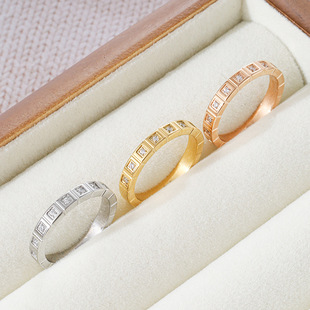 情侣对戒肖邦冰块镶锆石戒指钛钢镀18K金轻奢时尚几何方块创意戒