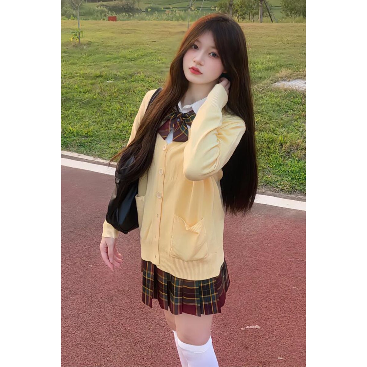 JK制服套装女学生针织衫毛衣秋冬款日系学院风开衫上衣格裙一整套