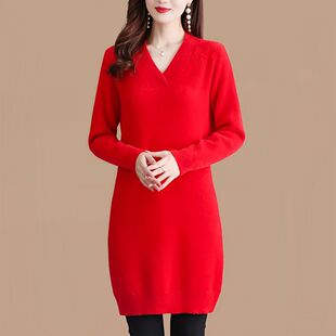 秋冬中长款V领仿水貂绒毛衣裙女士加大码宽松外穿大红针织打底衫