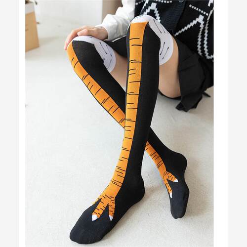Chickenclawsocksknee