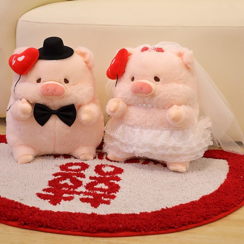 女友婚庆抱情侣摆件结婚喜事可爱枕礼物婚车布置娃娃新款压床毛绒