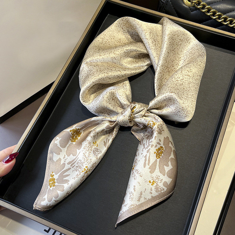 春秋薄款韩版甜美香槟色小碎花真丝杭州桑蚕丝妈妈方巾丝巾发带女