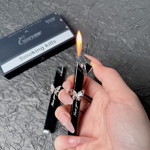 新款高颜值暗黑蝴蝶打火机