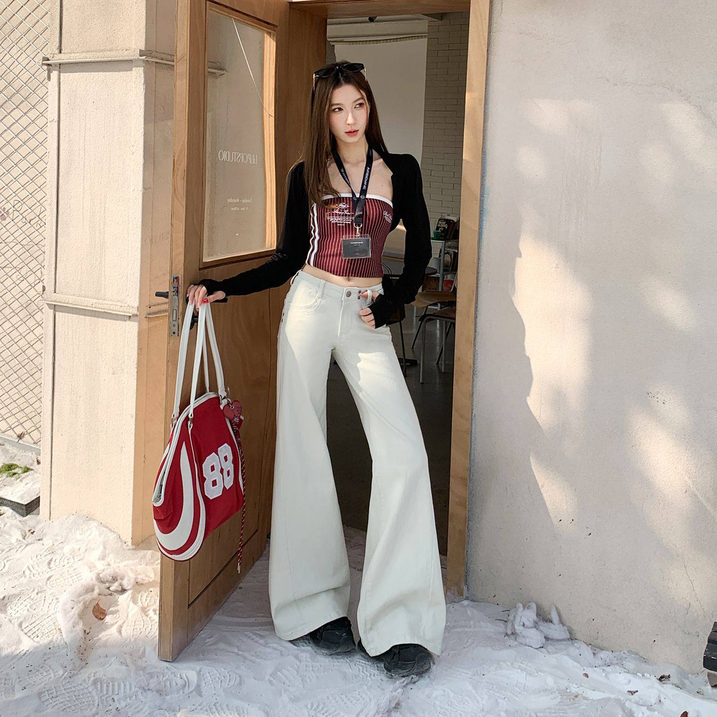 白色阔腿牛仔裤女低腰宽松不贴腿铆钉装饰显瘦休闲百搭直筒长裤子,女装/女士精品,牛仔裤,淘宝优惠券,粉丝福利购,淘宝优惠卷