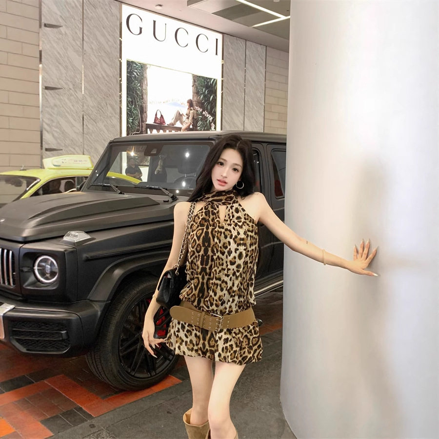 美式辣妹豹纹飘带挂脖连衣裙女夏季显瘦收腰无袖裙子雪纺a字短裙