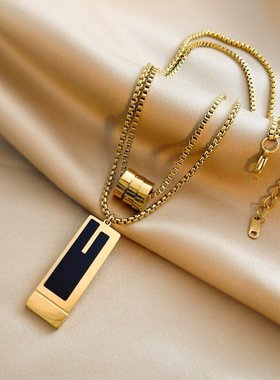 项链钢毛衣感挂件双层女设计小众钛装饰感高级2024女链年配饰