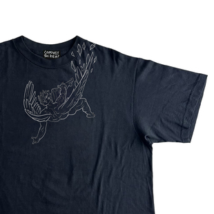 AT荒诞小镇 坠落天使领口创意印花短袖千禧风简约穿搭灵感图鉴T恤