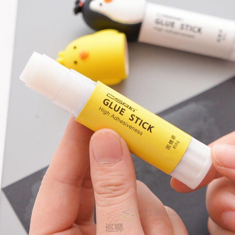 high quality cute cartoon school student solid glue stick bi