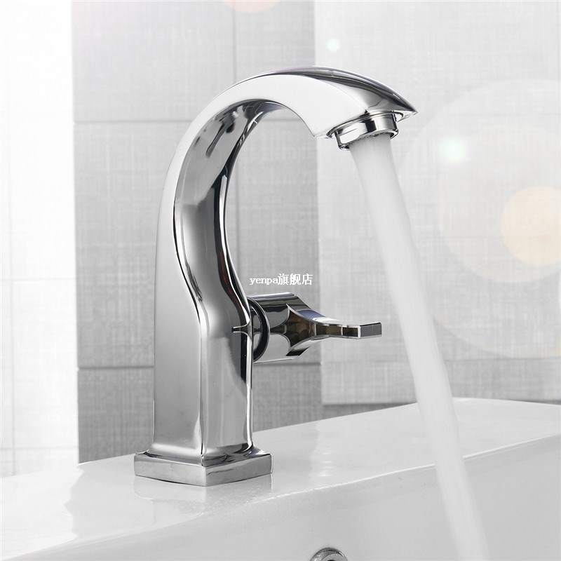 Chrome Single Handle Bathroom Basin Faucets Deck Mounted Kit