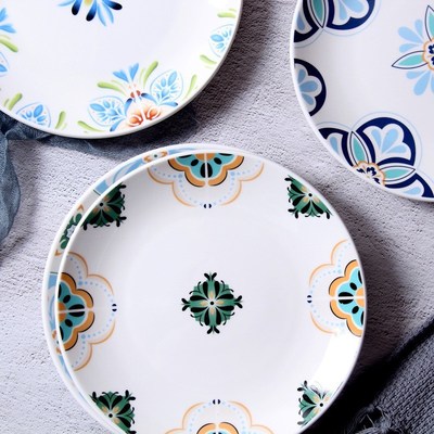 Round Plate Dinner Dishes Pasta Steak Dessert Circular Fruit