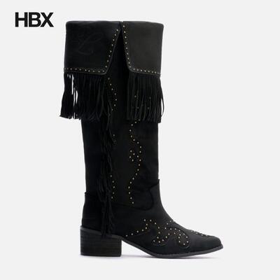 YEEL Studded Suede Fringe Boots Black 靴子女HBX