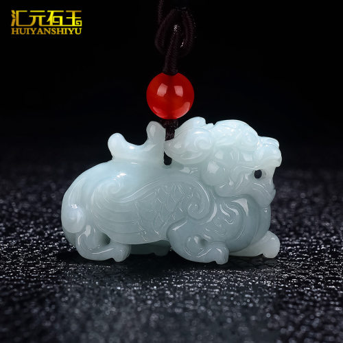 a货缅甸玉翡翠立体貔貅吊坠翠玉石飞天麒麟纳福玉器挂件