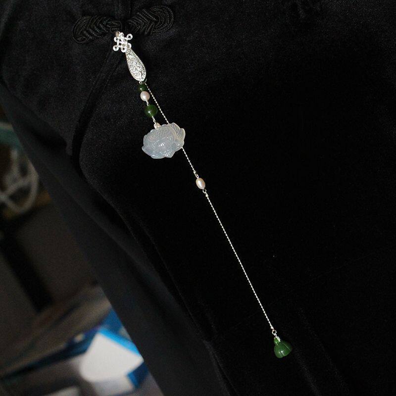 法国capinkofin莲旗袍压襟精致茶服挂件中式简约素雅银色白宝莲花