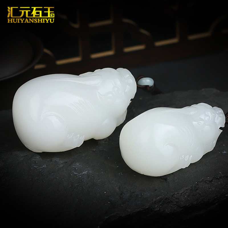 阿富汗玉白玉貔貅手把件巴玉原石雕刻把玩件玉石玉器