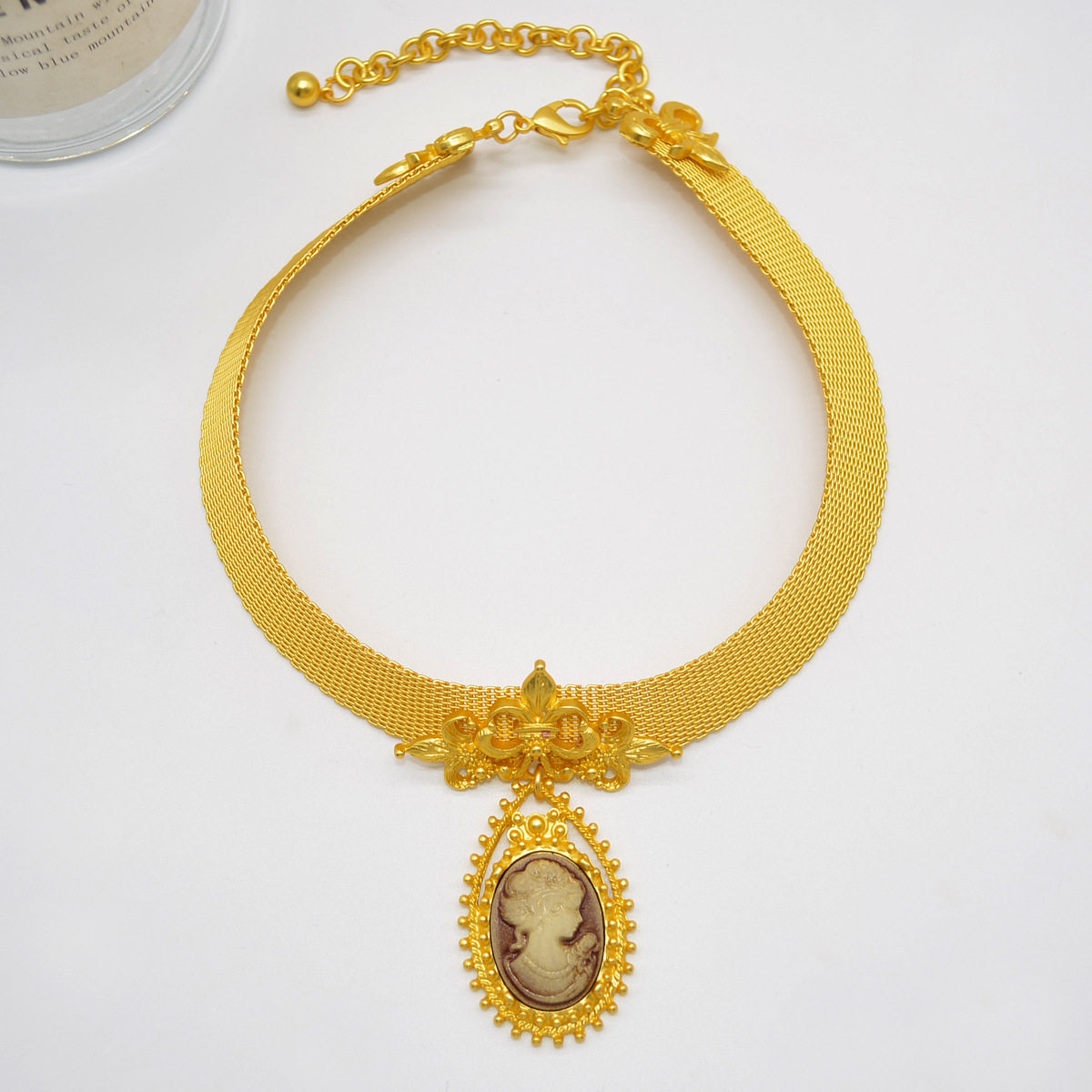 法国CapinKofin中古风金属项链vintage法式女王人像吊坠锁骨链