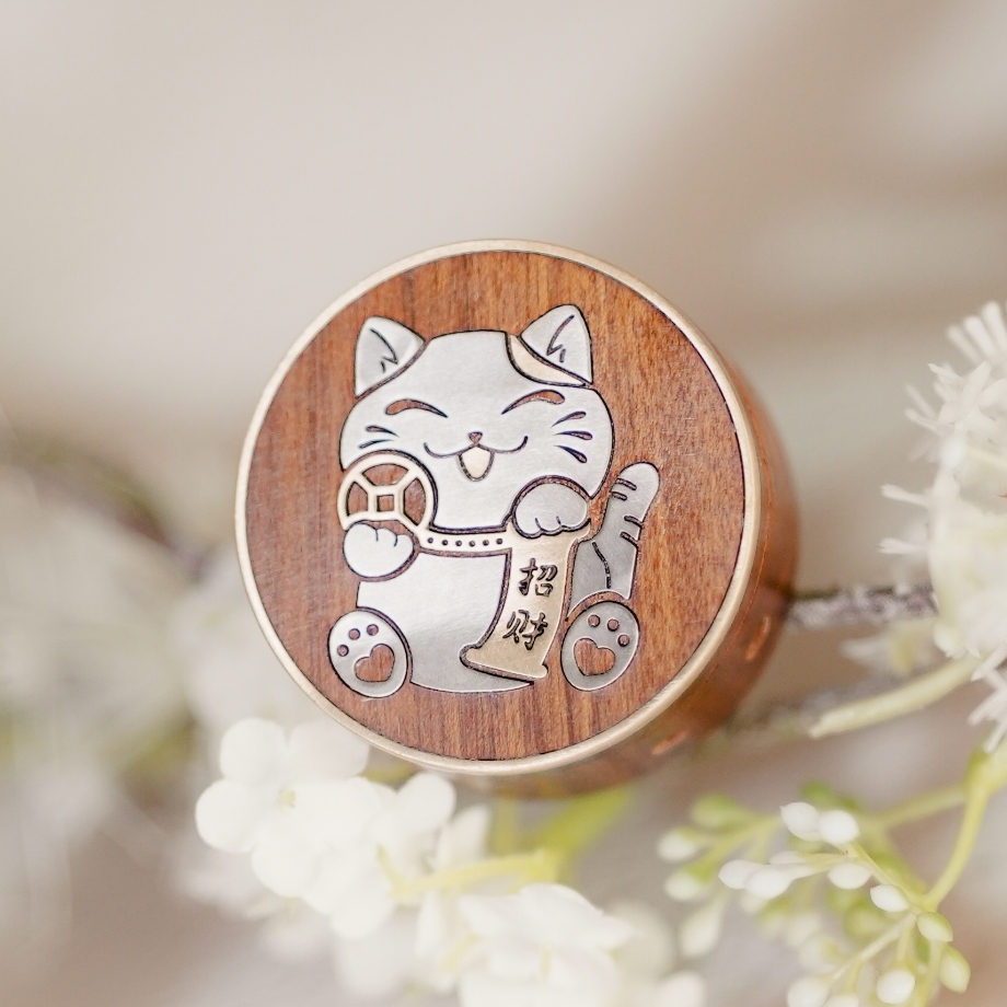 非遗木镶银车载香薰夹[手工招财猫]花梨木镶银出风口汽车香水礼盒