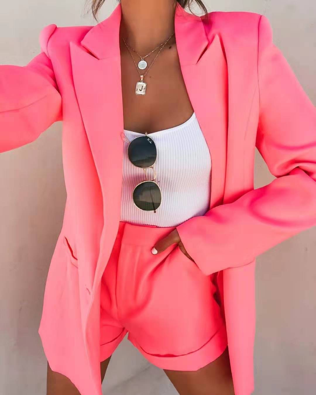 Fashion casual Lapel cardigan上衣短裤西装套装气质女装开衫