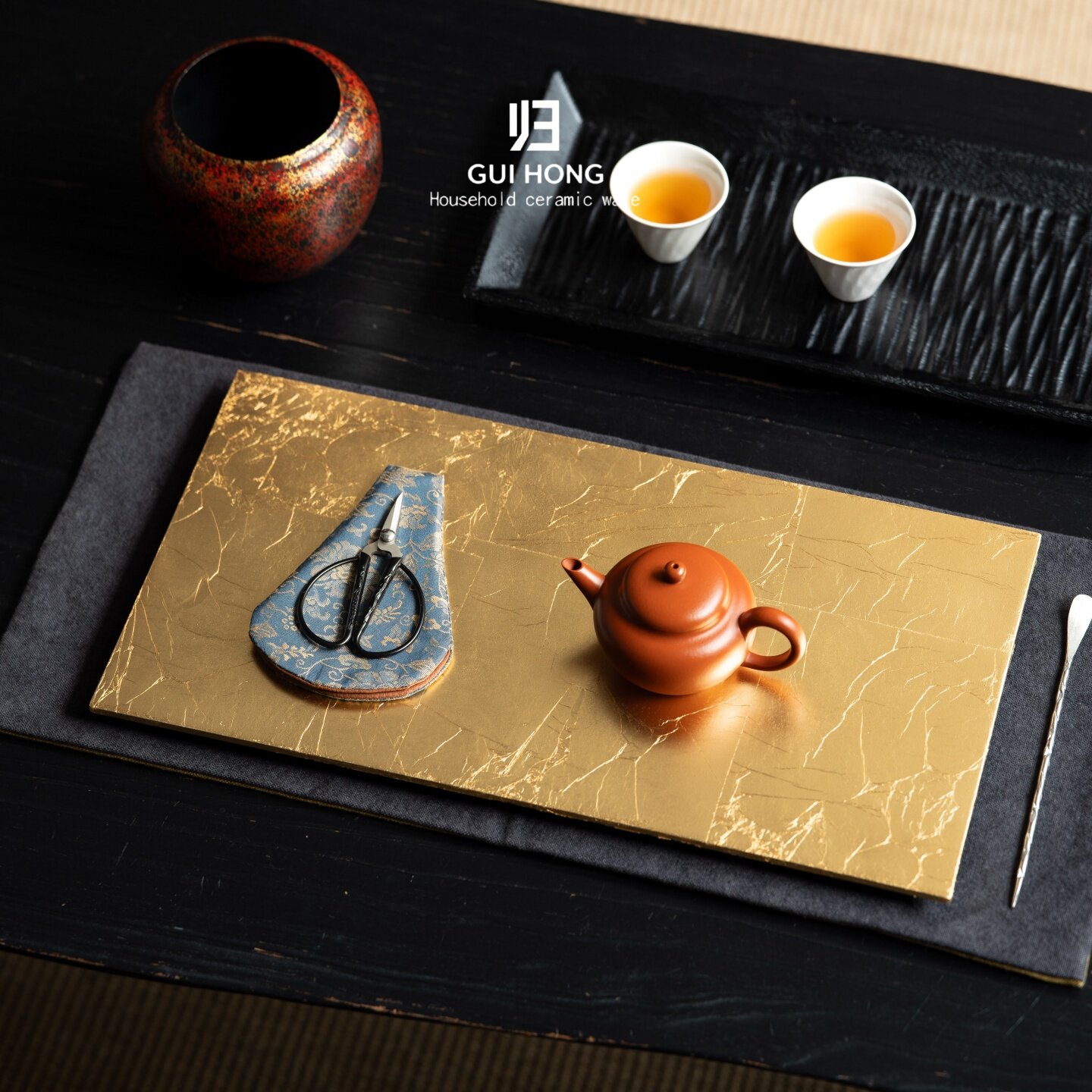 归鸿中式鎏金大漆长方茶盘天然清硅岩干泡盘高端茶席装饰摆件壶承